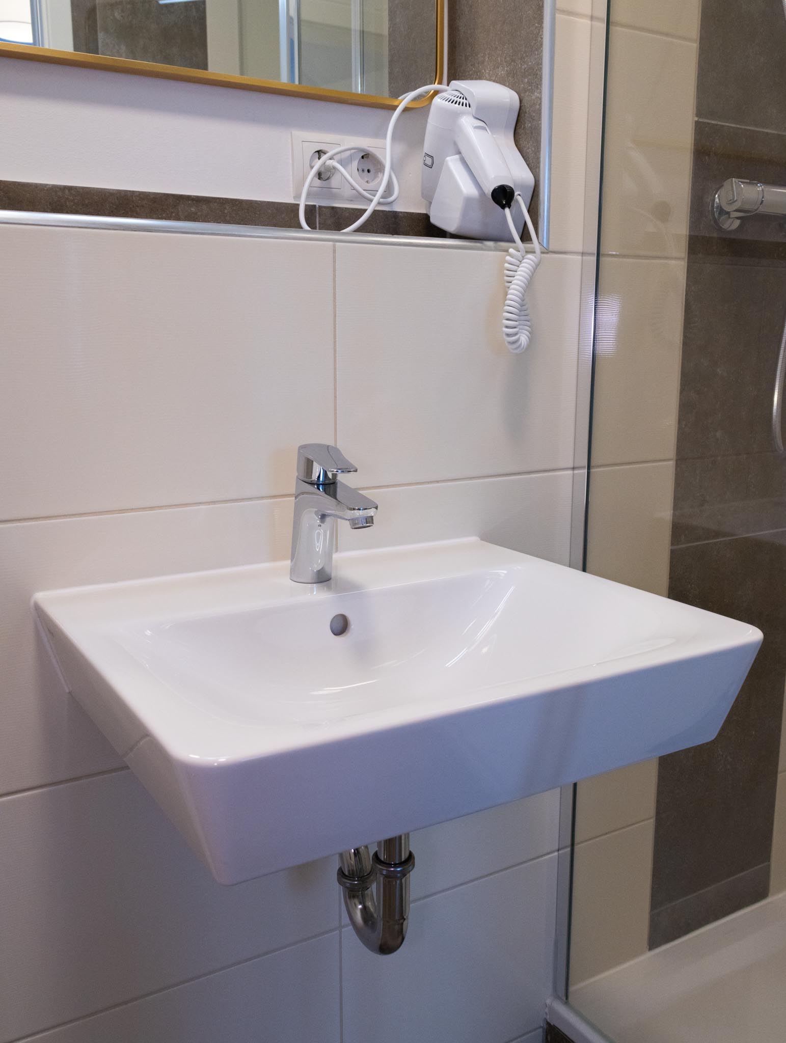 Kajüte – Badezimmer mit Waschbecken